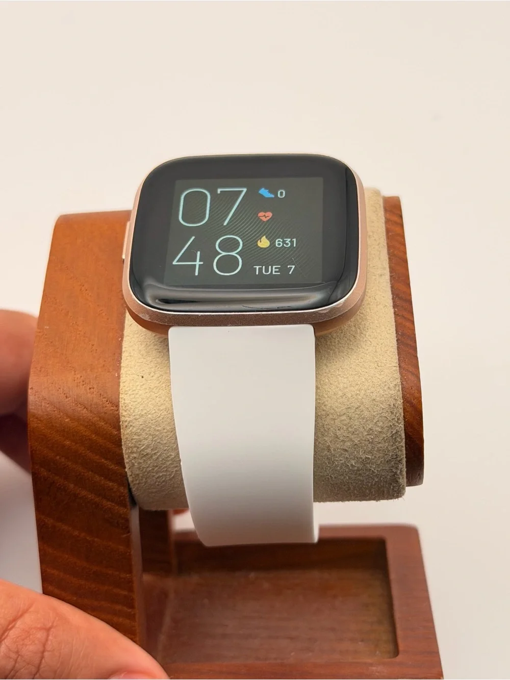 Fitbit Versa 2, Tested, Charger Included,  White/rose Gold, Fitness Tracker